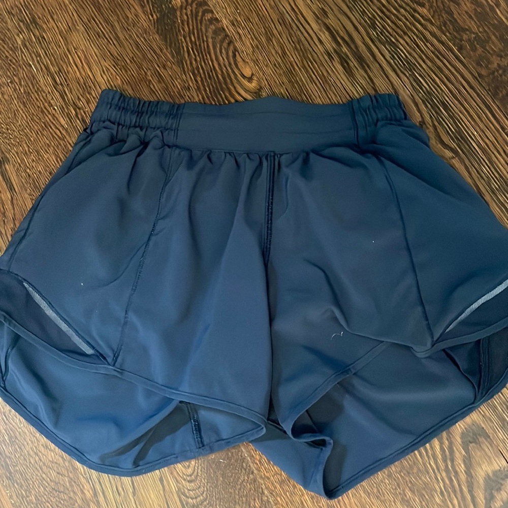Lulu lemon hotty hot lined short - navy